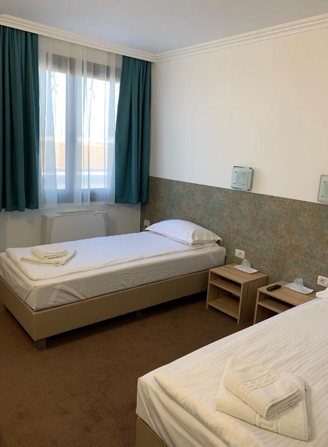 Motel Cet Arad Exterior foto
