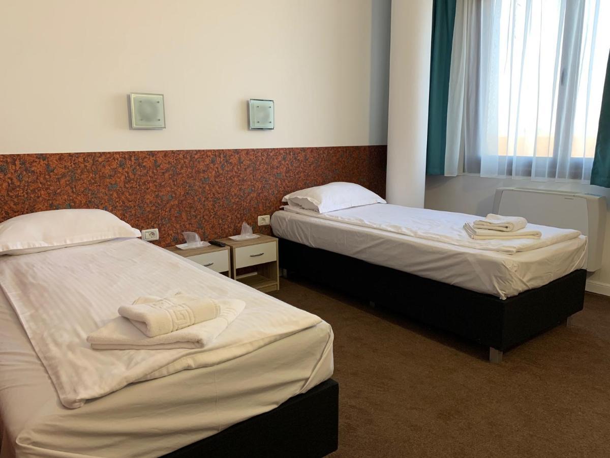 Motel Cet Arad Exterior foto