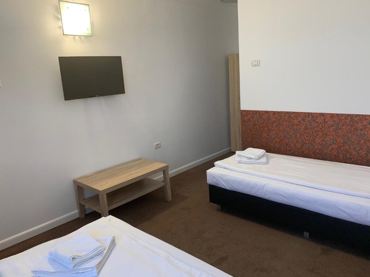 Motel Cet Arad Exterior foto